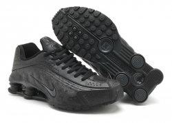 Nike Shox R4-025 Shoes