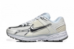Wm/Youth Air Zoom Vomero 5-002 Shoes