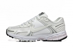 Wm/Youth Air Zoom Vomero 5-009 Shoes
